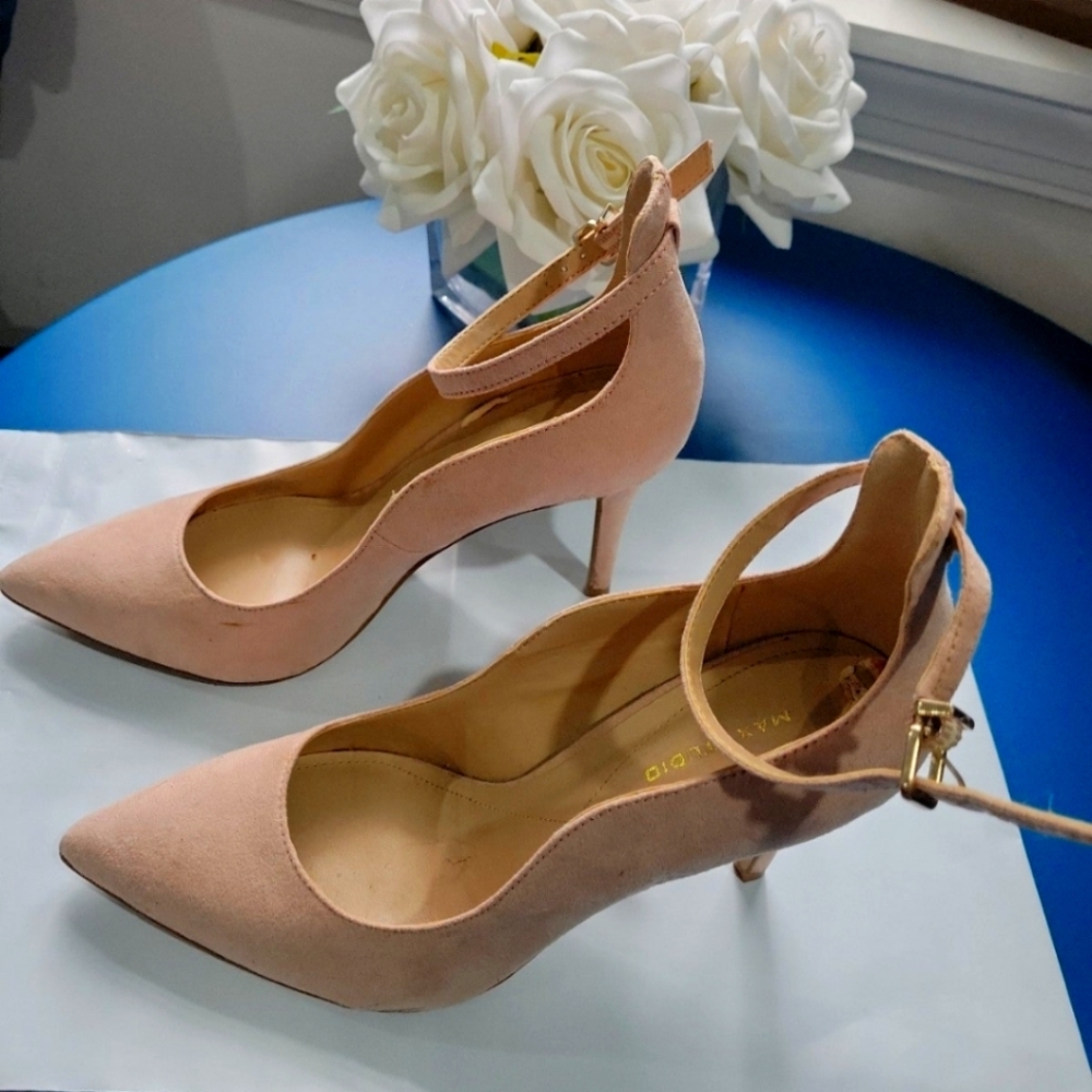 Cute every day or dressy beige heels